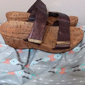 COPY - Sz 7.5 Vionic Sandals